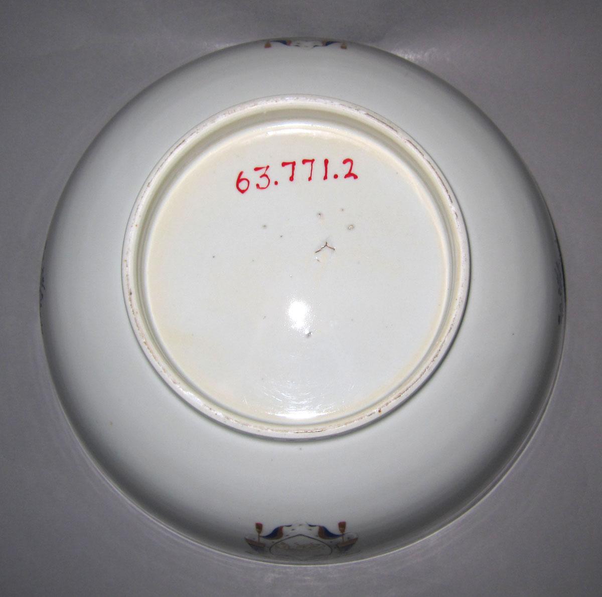 1963.0771.002 Porcelain bowl underside