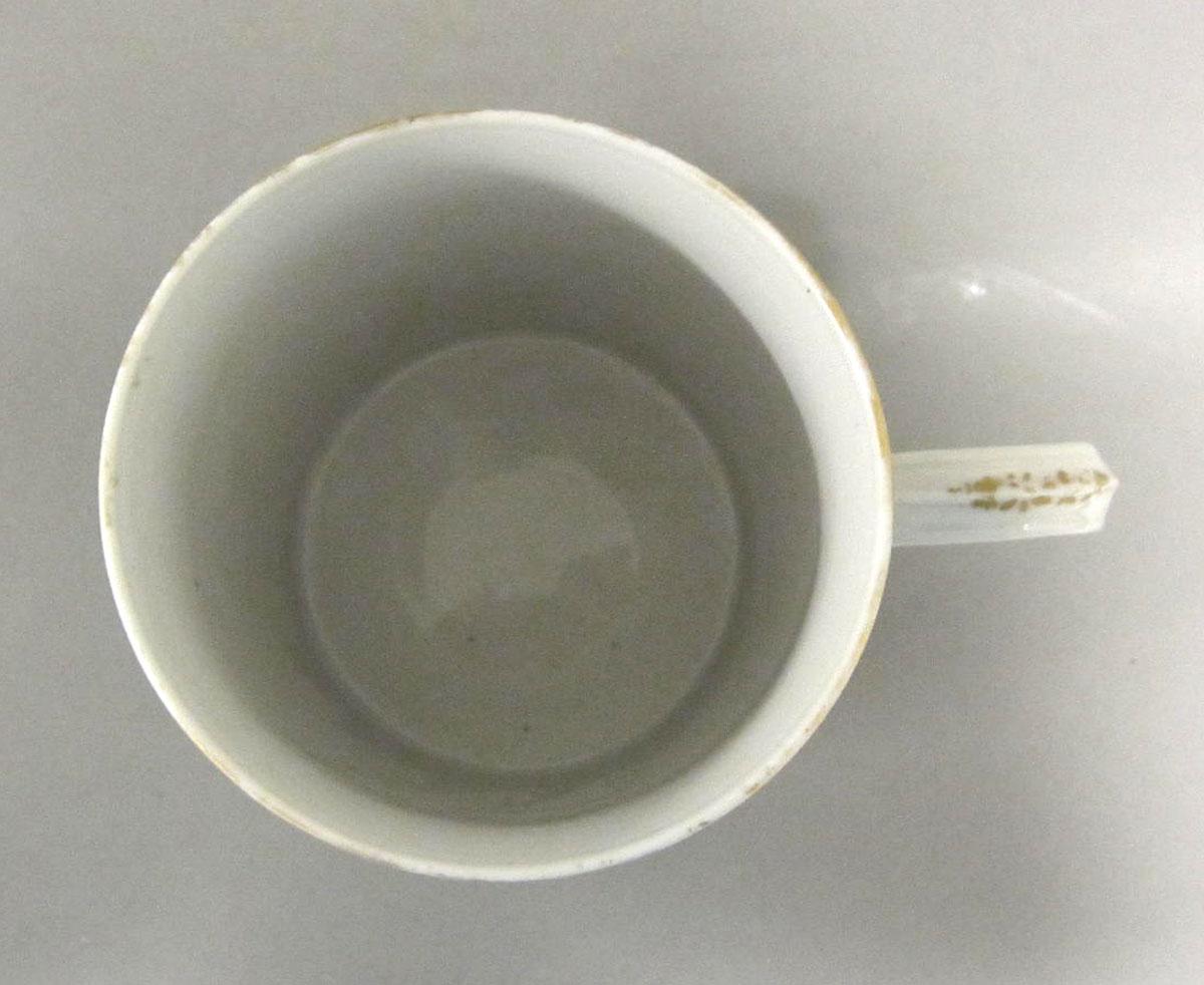 1963.0771.003 Porcelain mug top