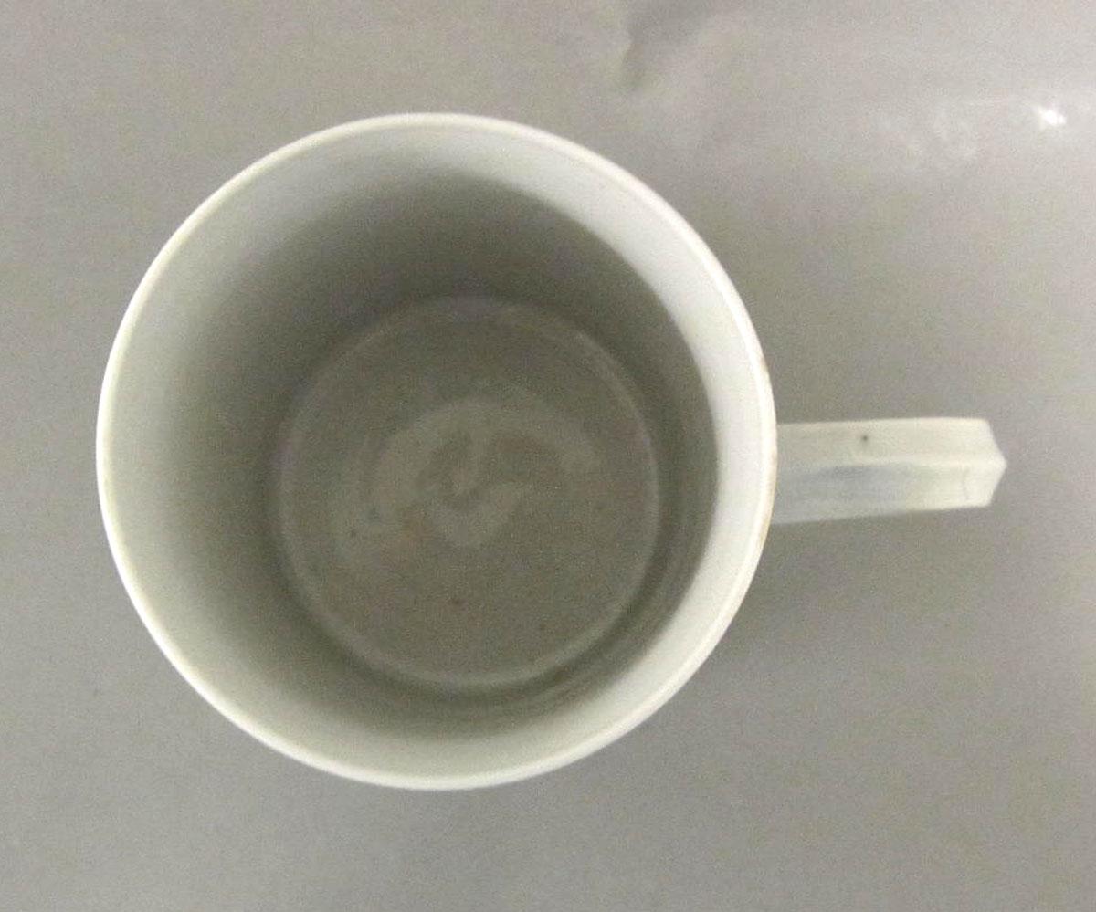 1963.0771.005 Porcelain mug top