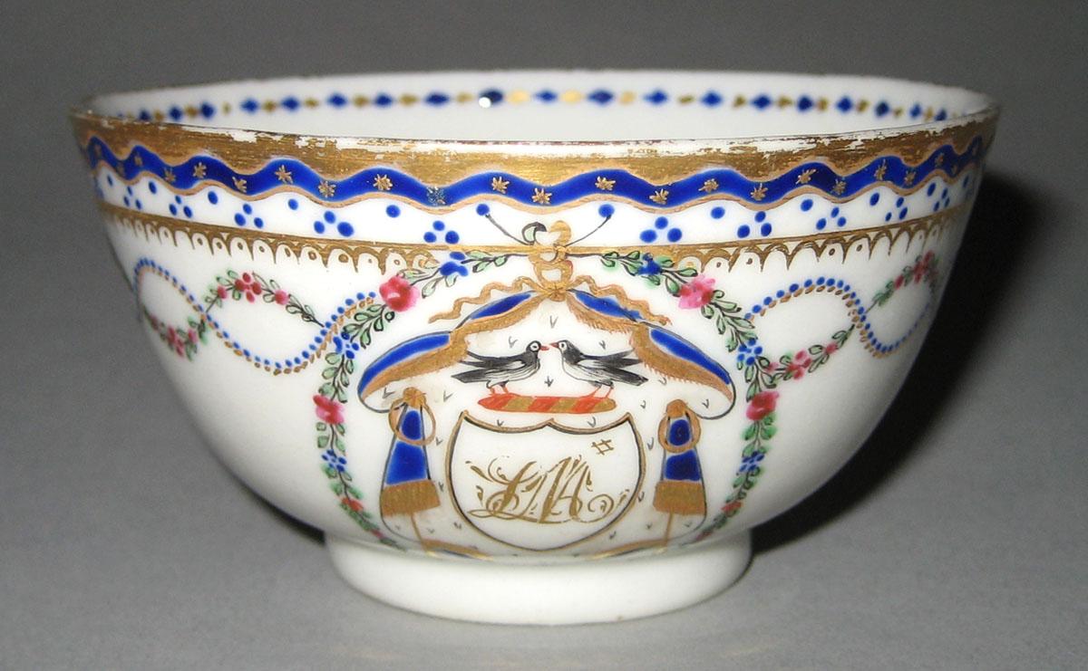1963.0772.001 Porcelain Teabowl front