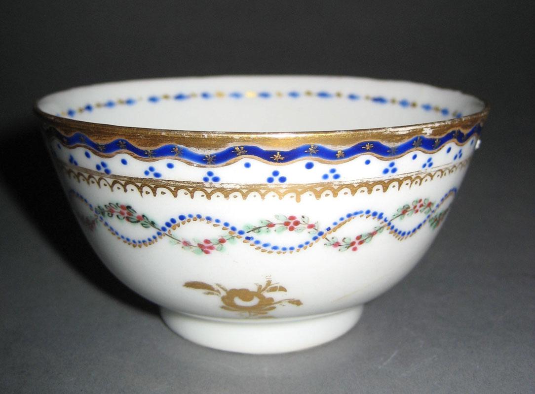 1963.0772.003 Teabowl opposite side