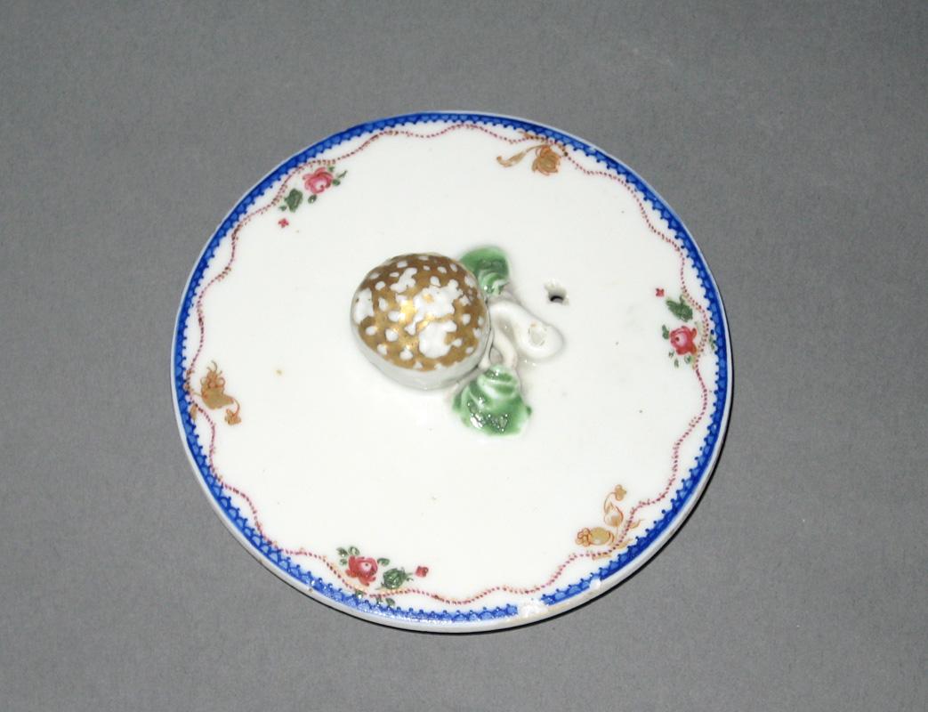 1963.0774 Teapot lid