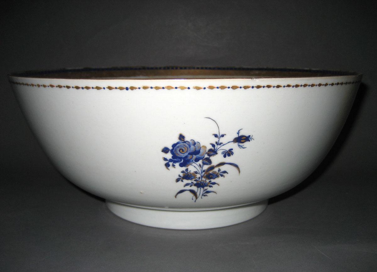 1963.0776.001 Porcelain Punch Bowl back