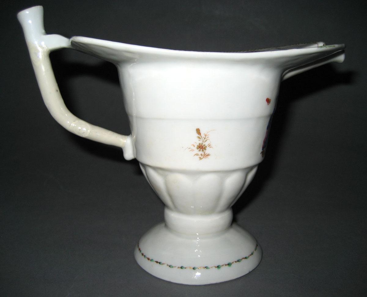 1963.0778.001 Porcelain Cream or Milk Jug side 2