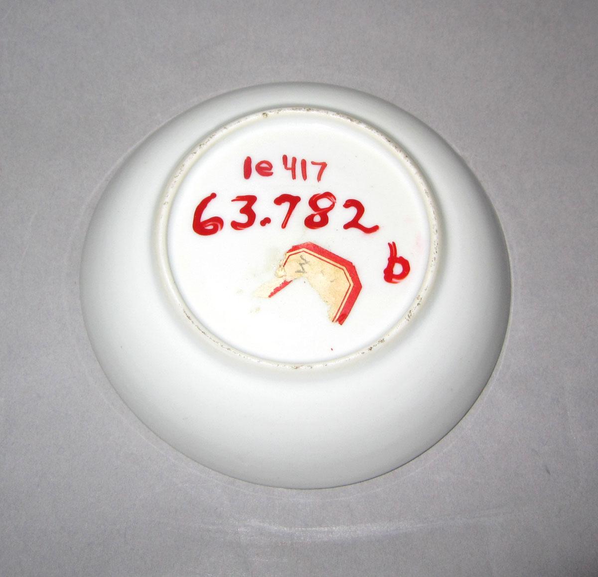 1963.0782 B Porcelain saucer underside