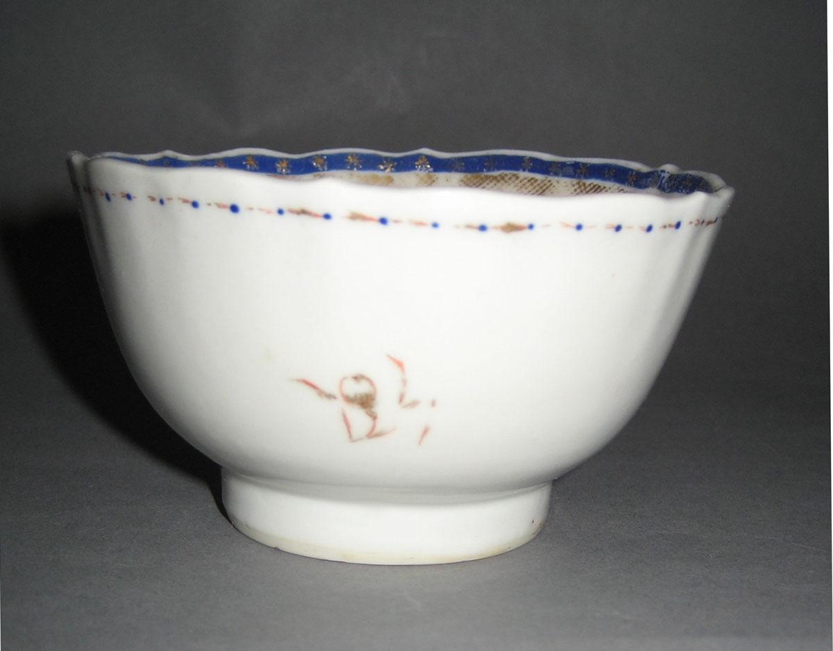 1963.0784.003 Porcelain Teabowl back