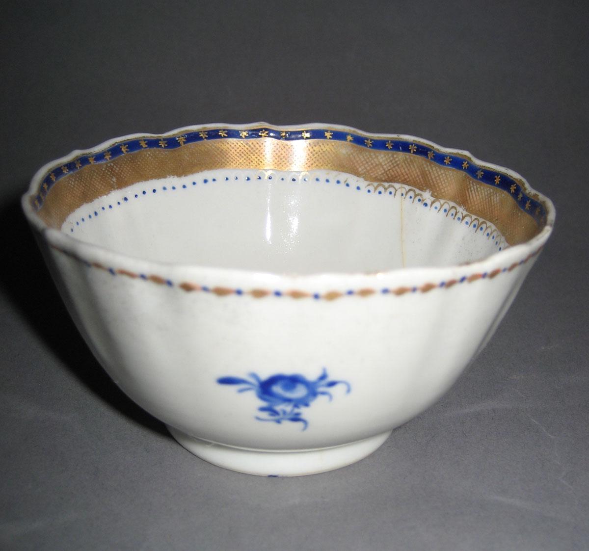 1963.0785.002 Porcelain Teabowl back