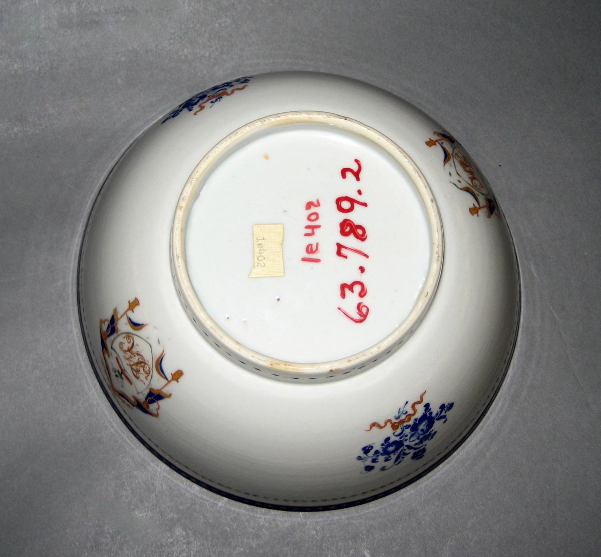 1963.0789.002 Bowl underside