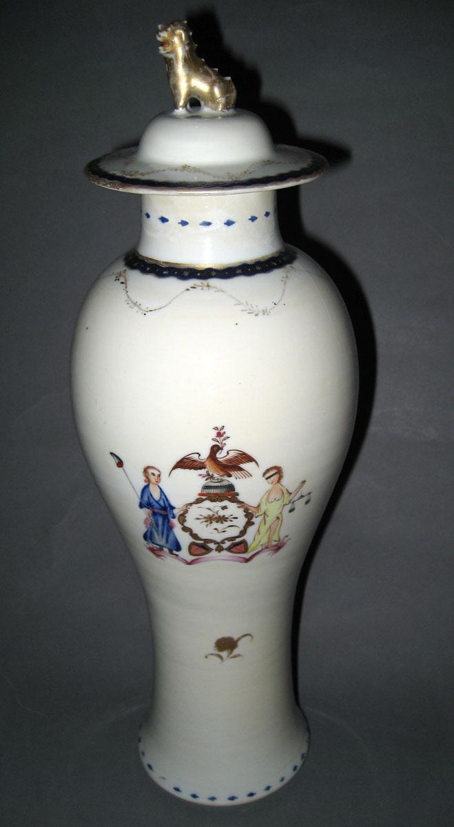 1963.0797.002 A, B Porcelain Flower Container back