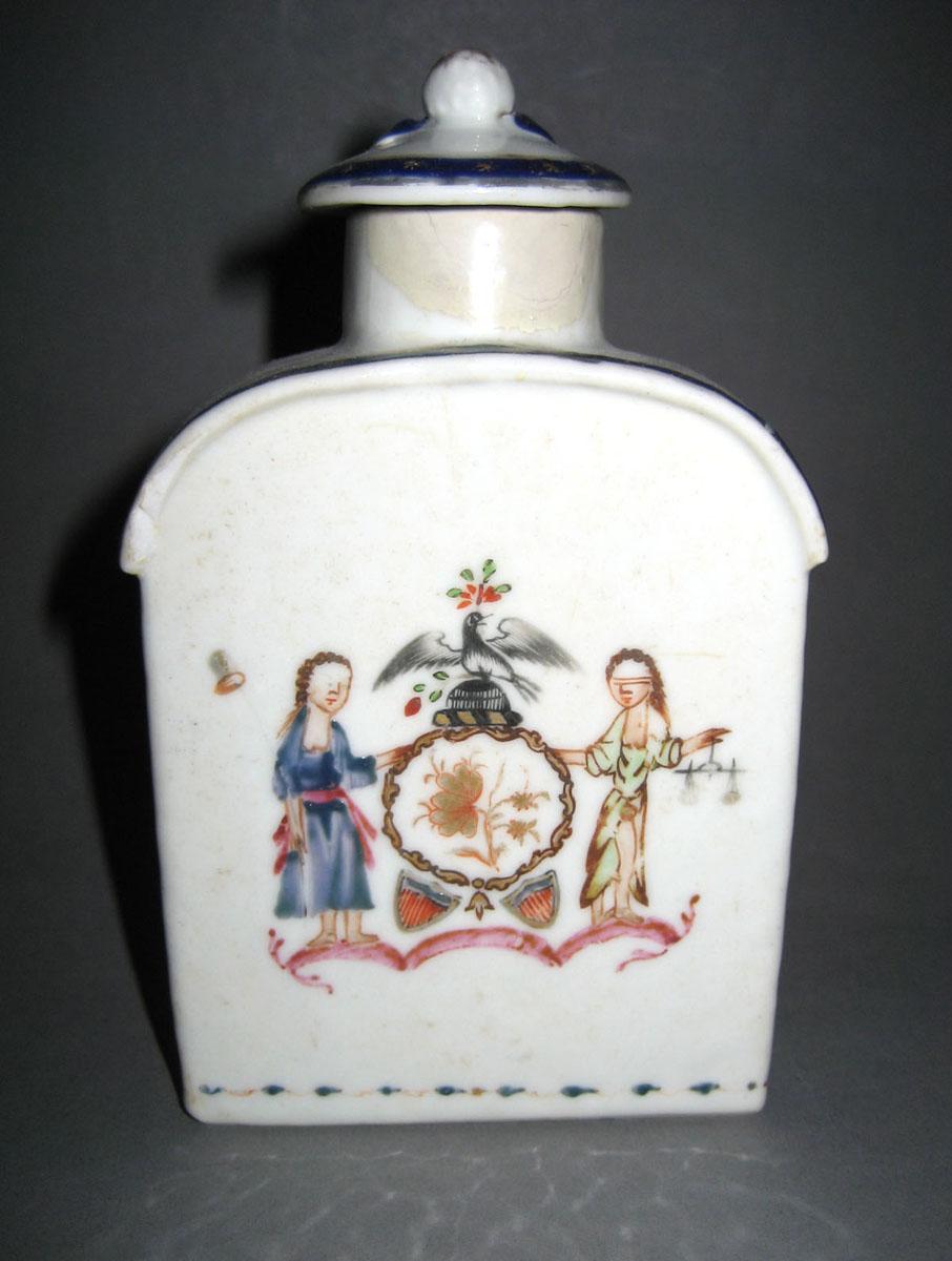 1963.0815.001 A, B Porcelain Tea Cannister
