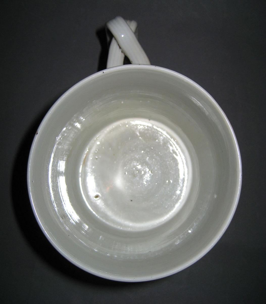 1963.0819 Porcelain Mug interior