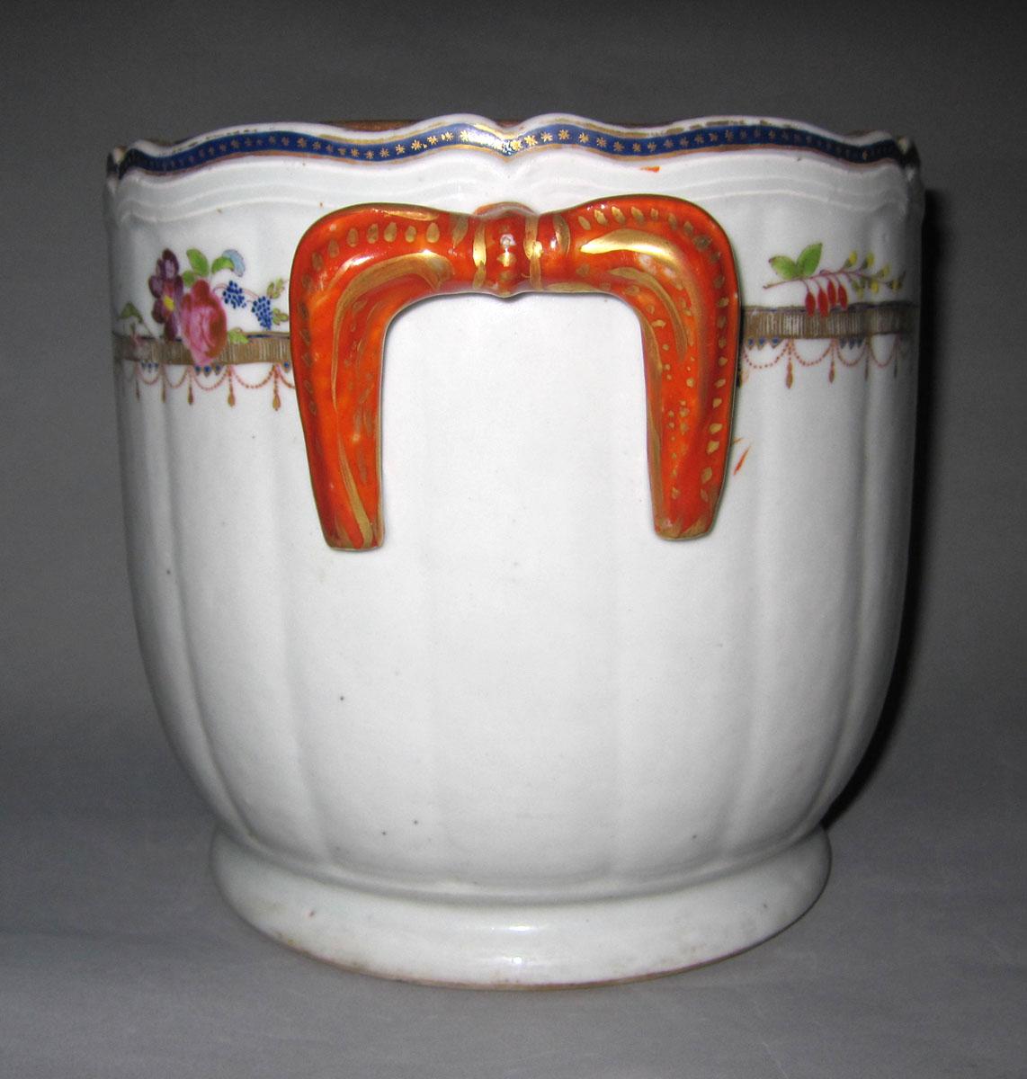 1963.0845.001 A,B Porcelain flower container handle