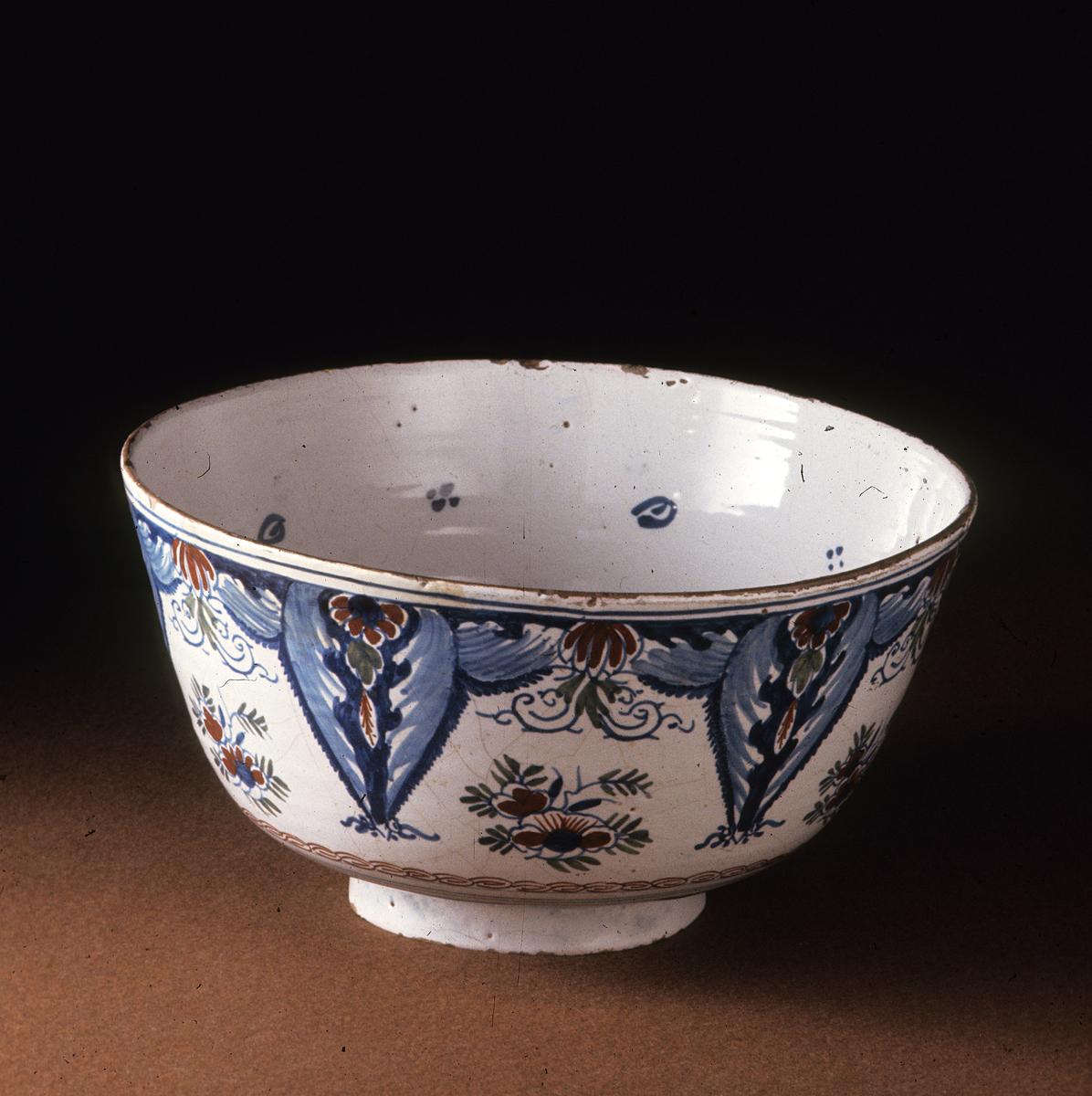 1963.0855 Bowl