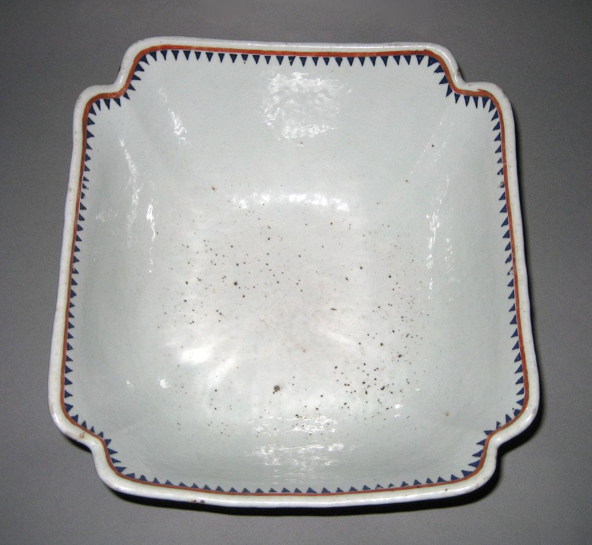 1963.0864.001 Bowl upper