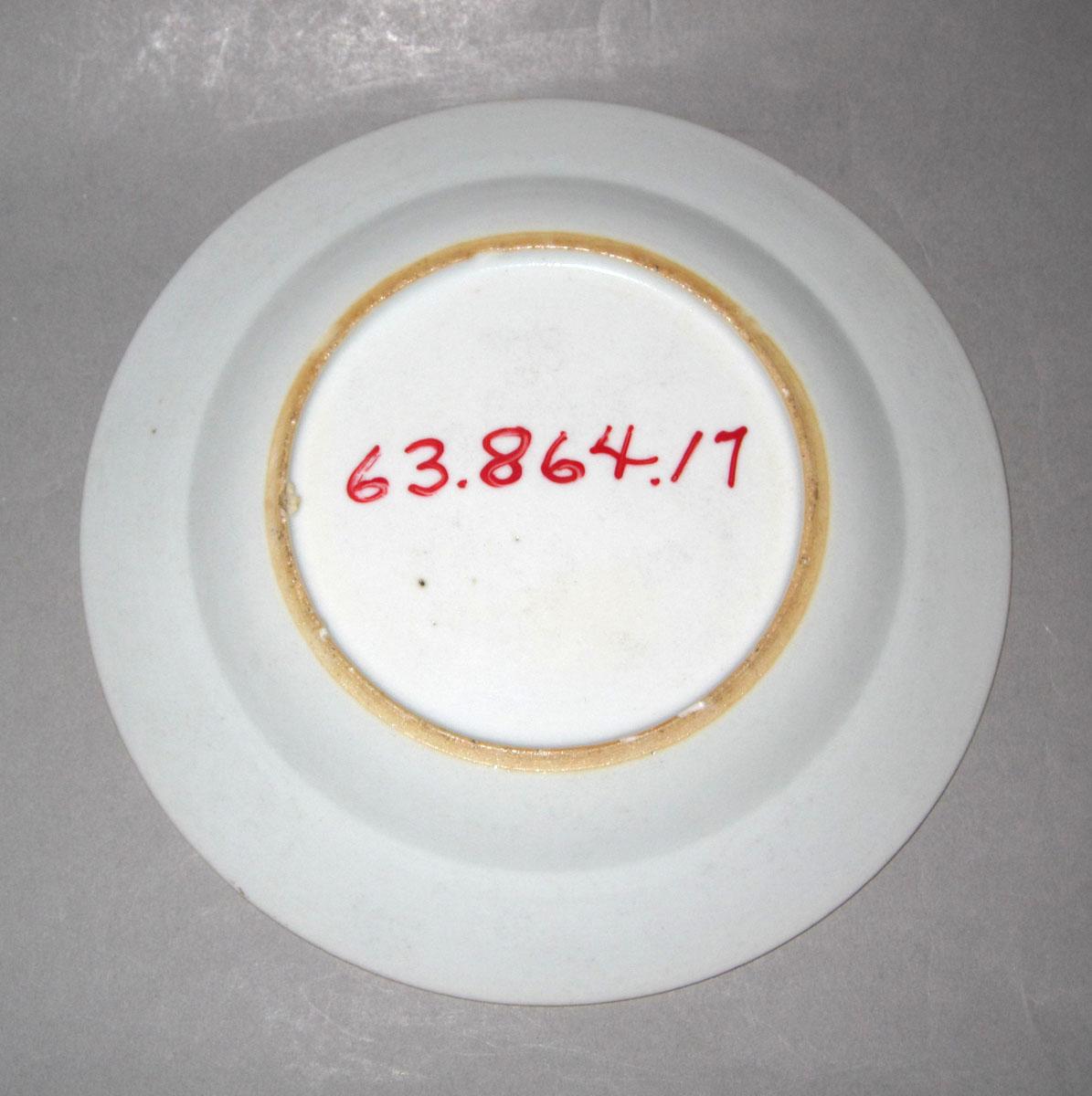 1963.0864.017 Porcelain plate underside