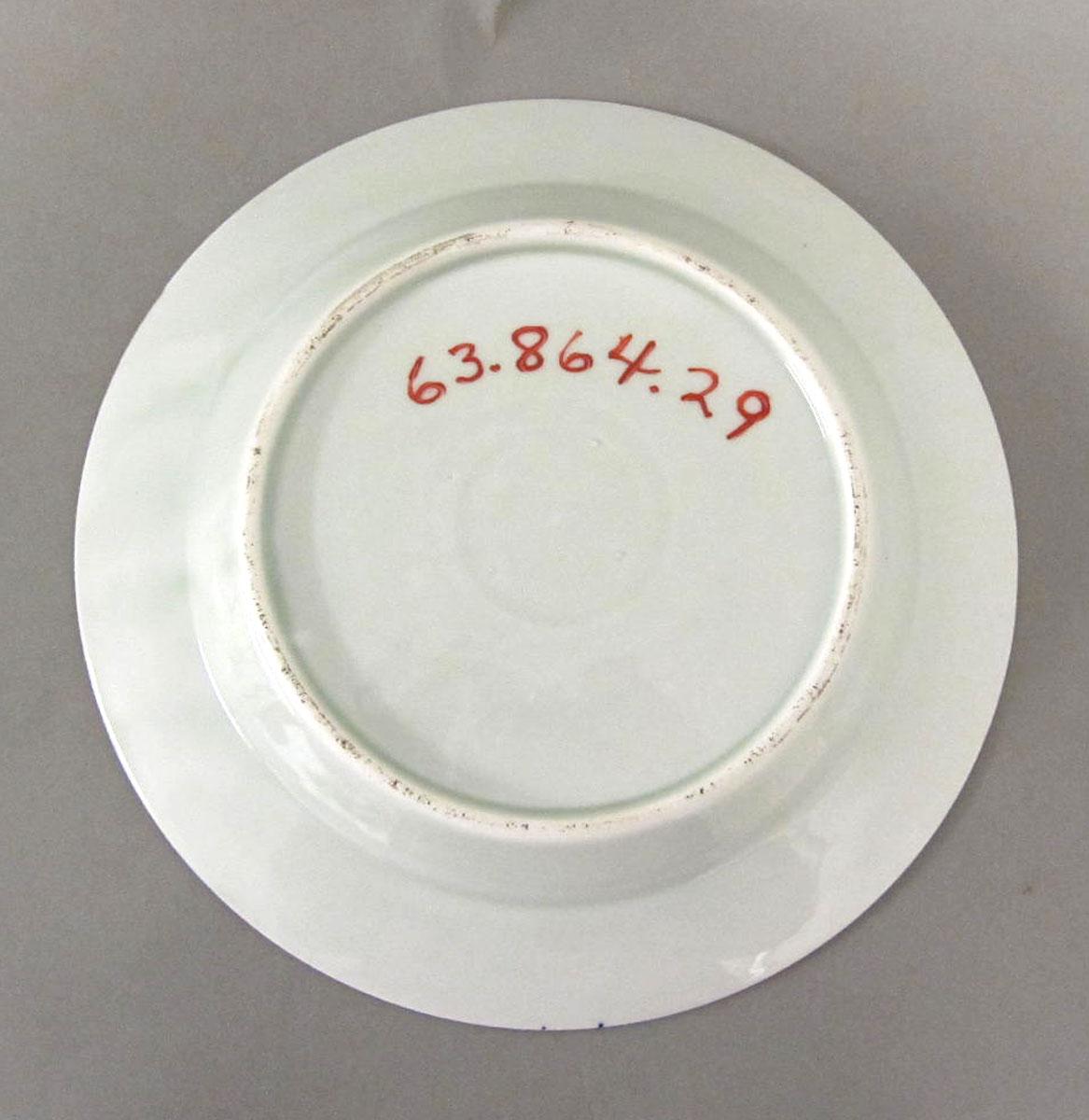 1963.0864.029 Porcelain plate underside