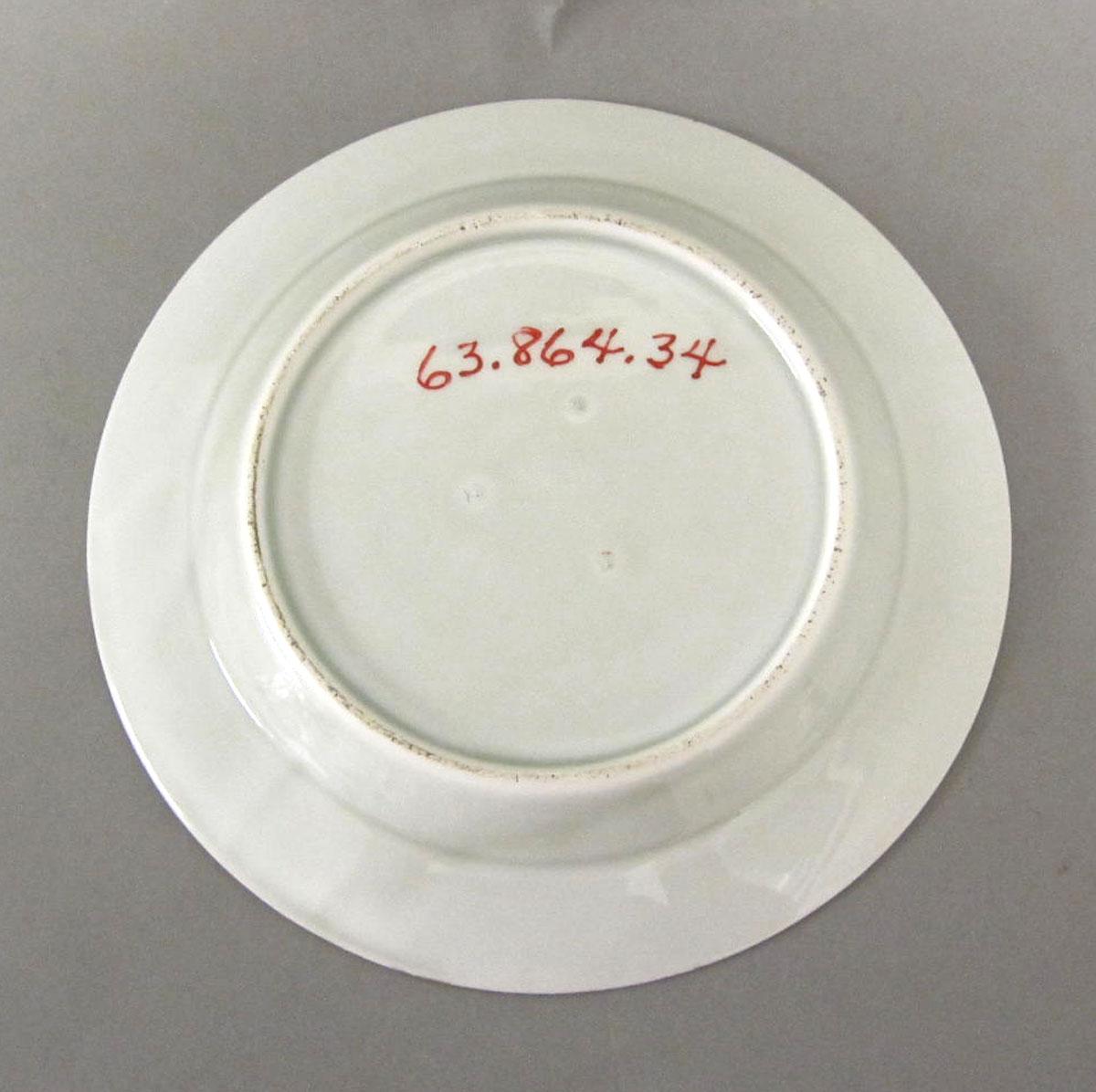 1963.0864.034 Porcelain plate underside