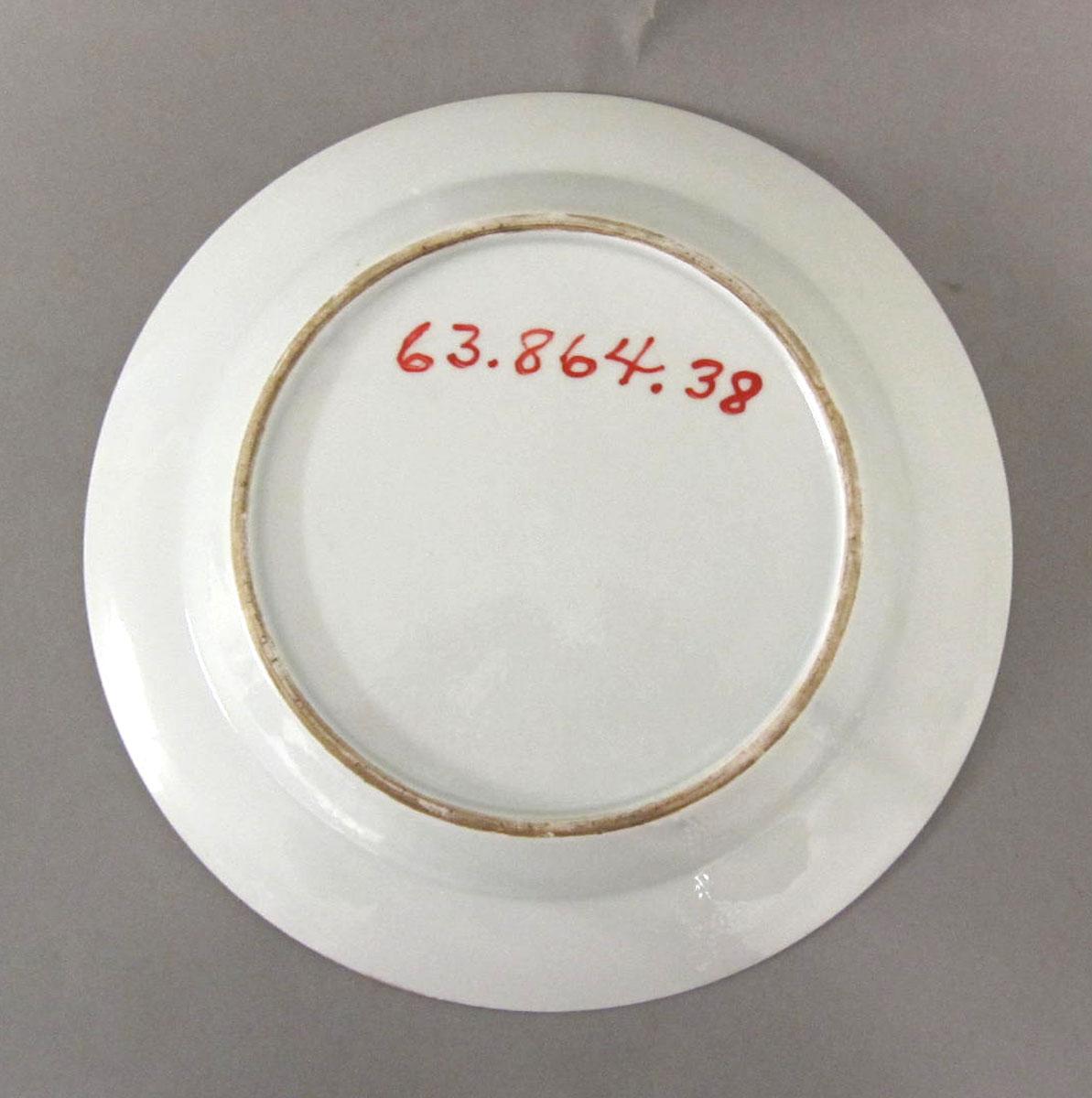 1963.0864.038 Porcelain plate underside