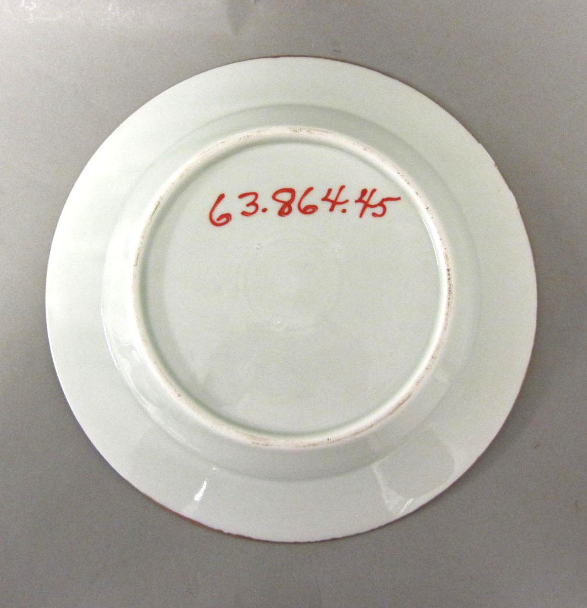 1963.0864.045 Porcelain plate underside