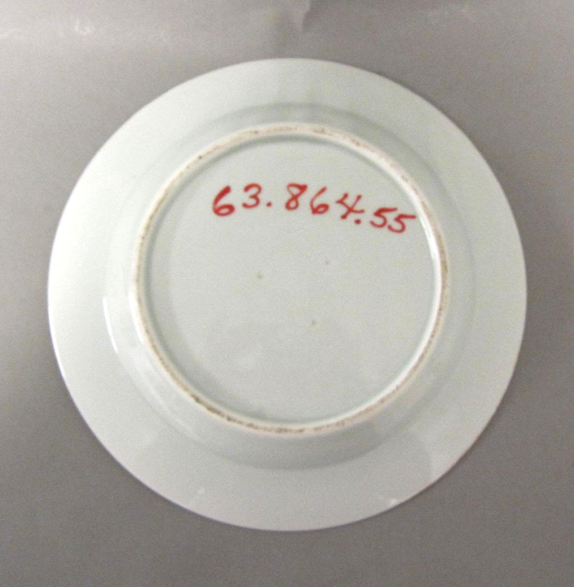 1963.0864.055 Porcelain plate underside