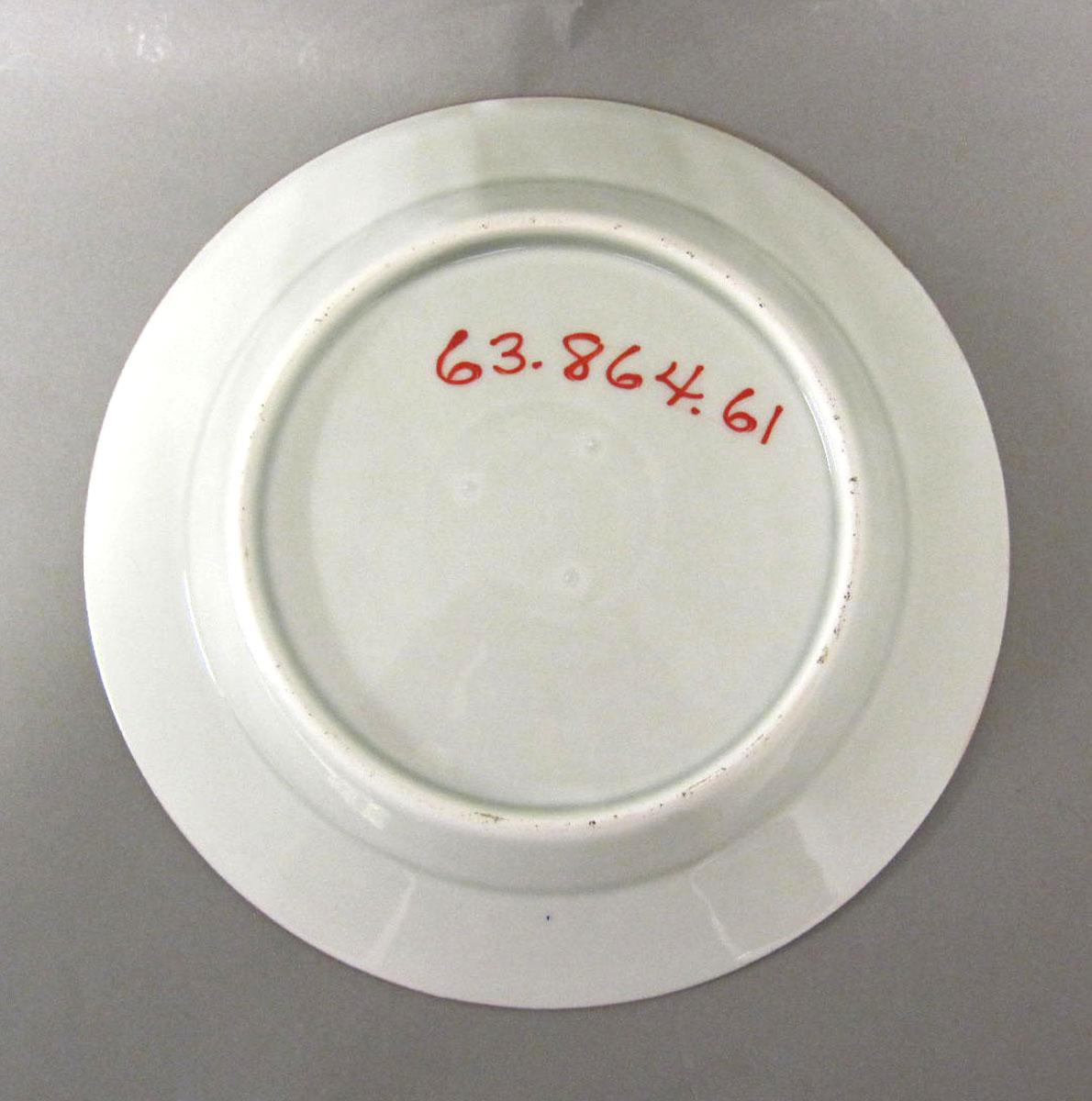 1963.0864.061 Porcelain plate underside