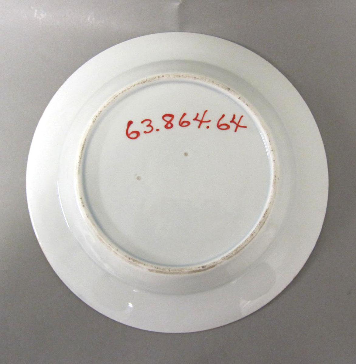 1963.0864.064 Porcelain plate underside