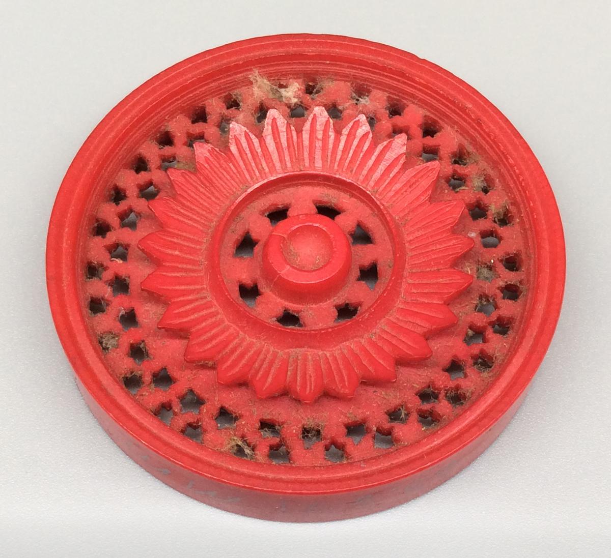 1963.0871 MM Checker, view 2