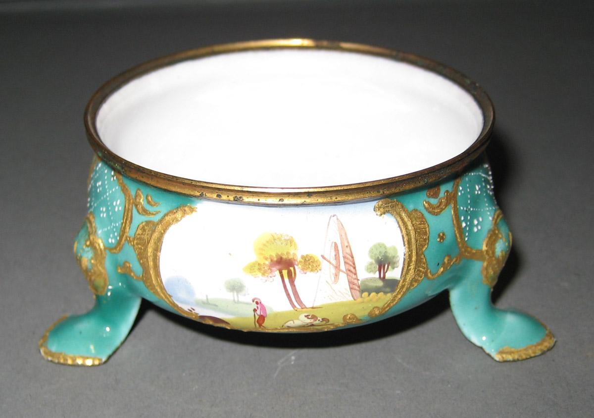1963.0879.001 Dish