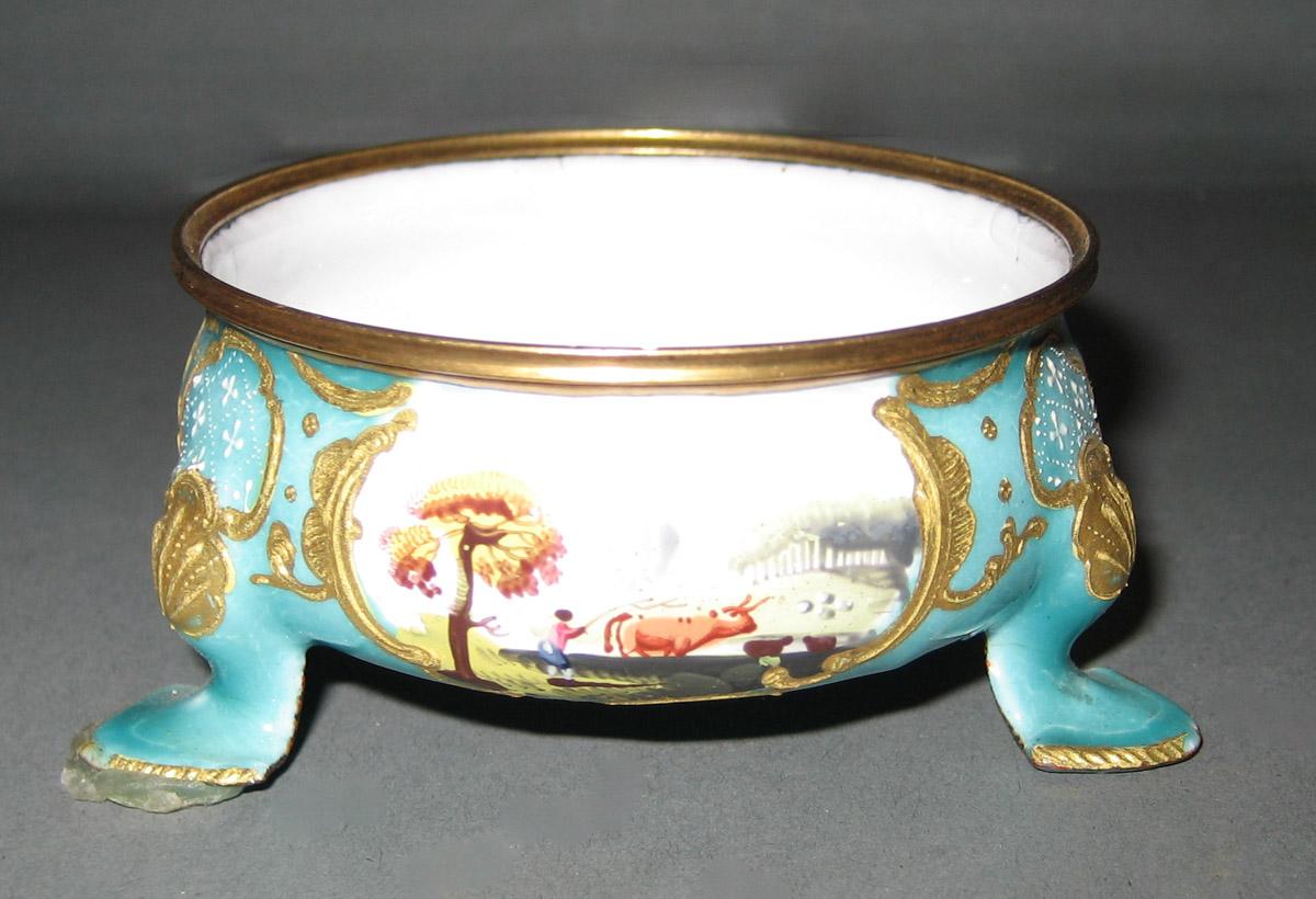 1963.0880.001 Dish
