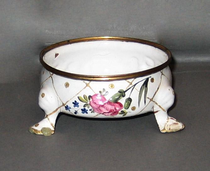 1963.0884.002 Dish