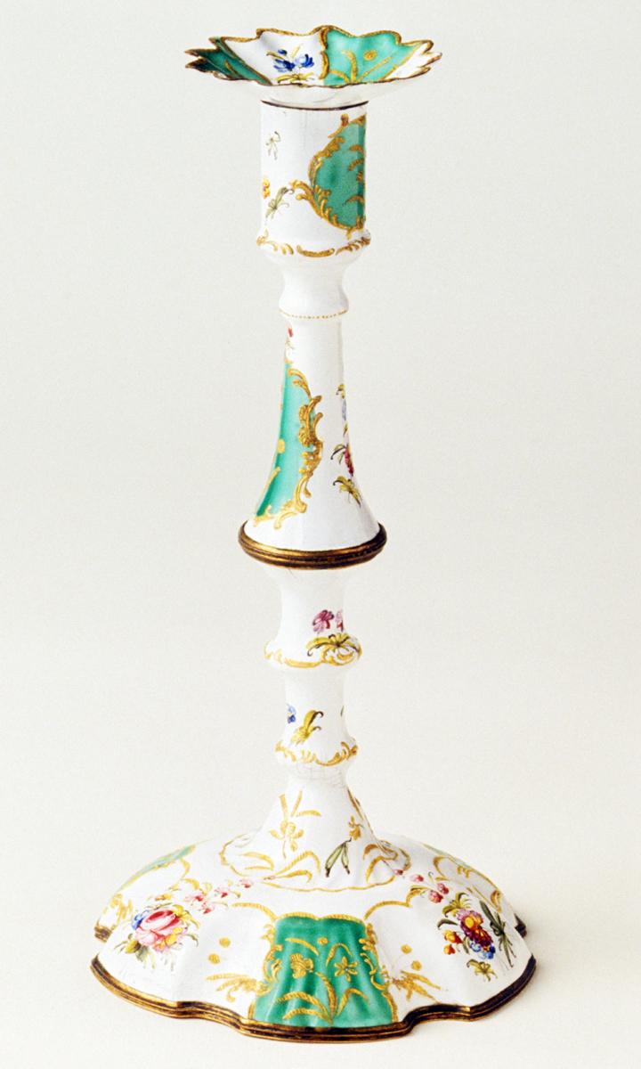 1963.0894 A, B Candlestick