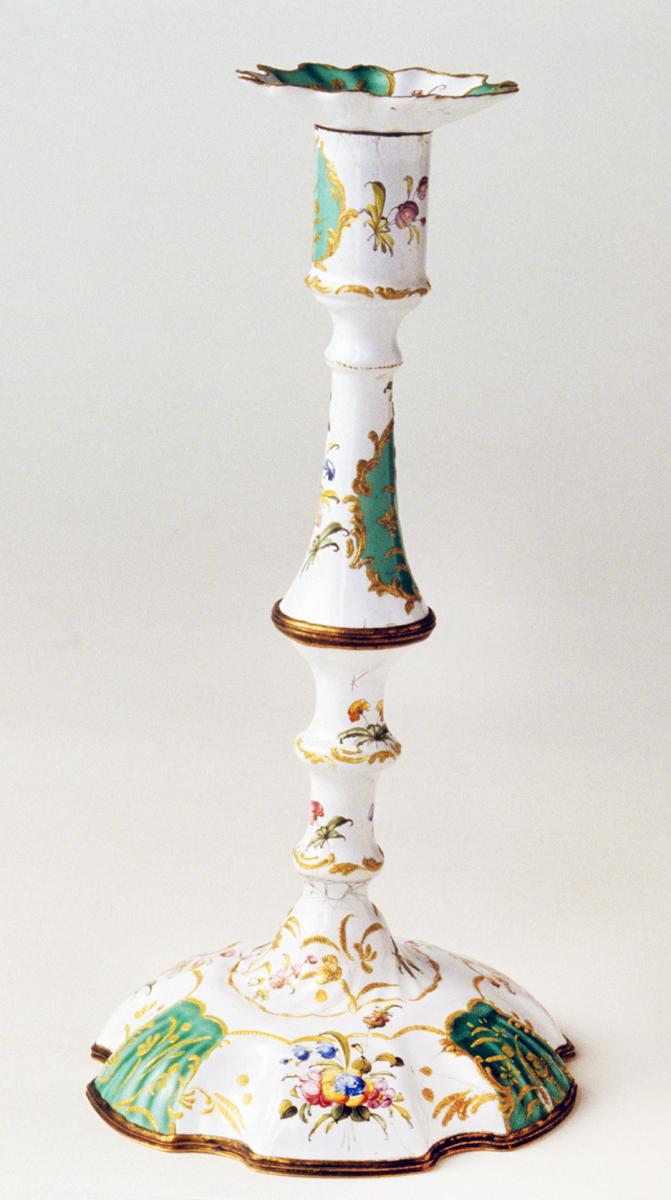1963.0894 A, B Candlestick, View 3