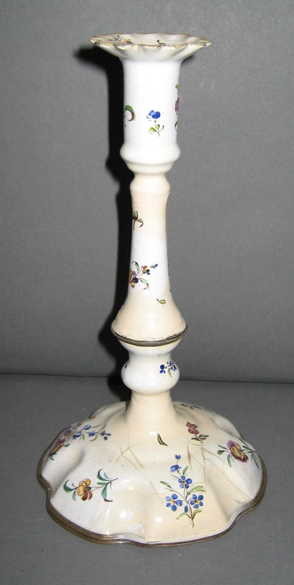 1963.0905.002 Candlestick