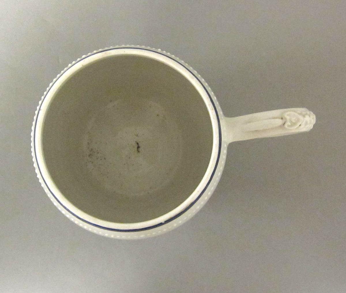 1963.0957 Porcelain mug top
