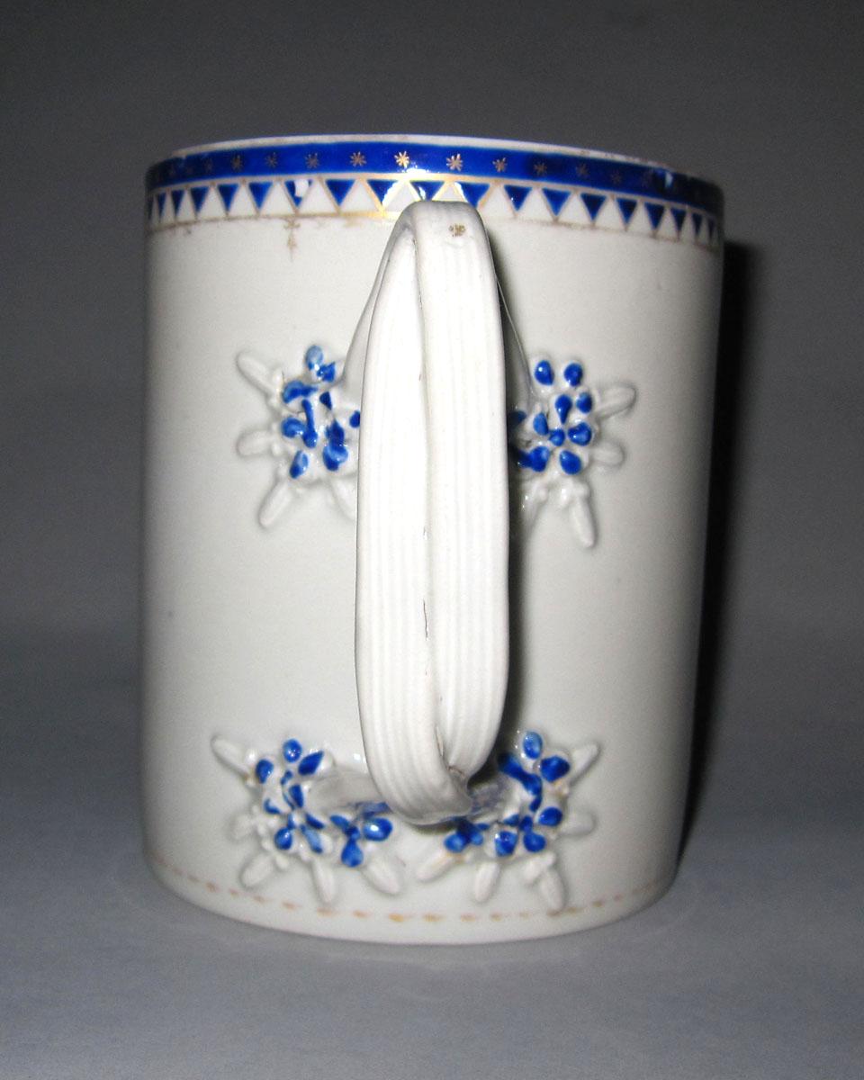 1963.0959.002 Porcelain mug handle