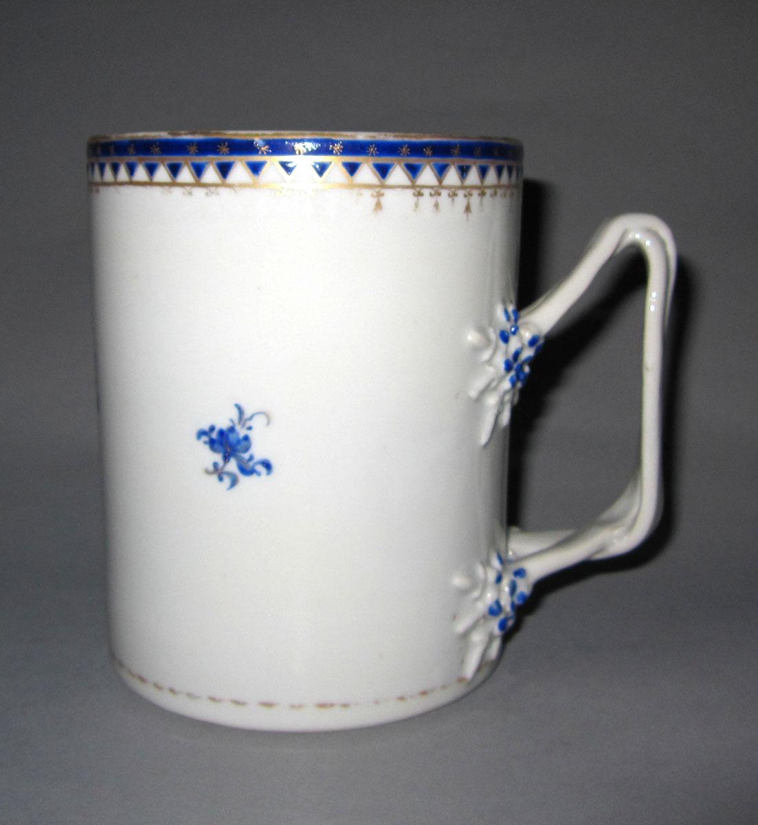 1963.0959.003 Porcelain mug