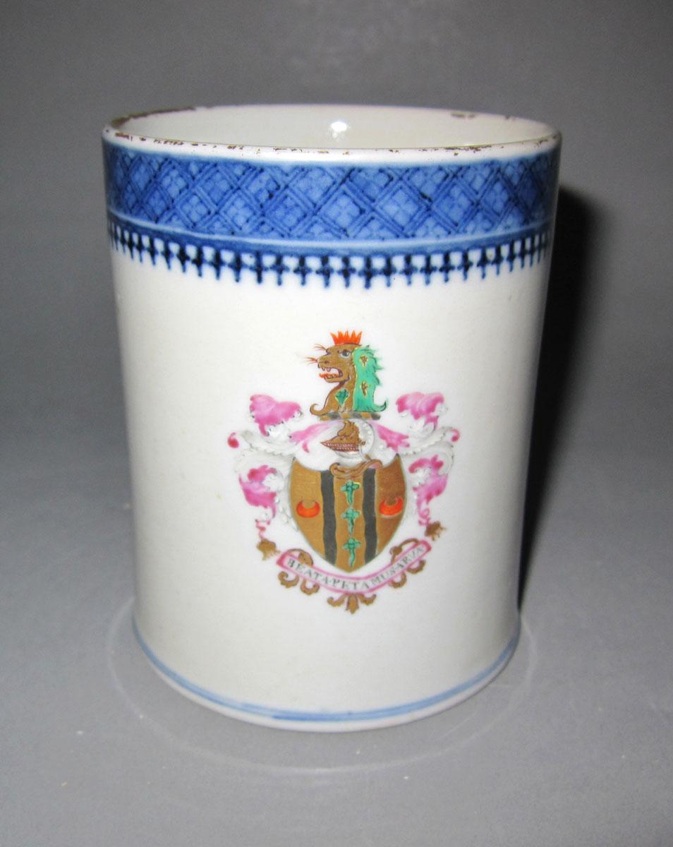 1963.0962 Porcelain mug medallion