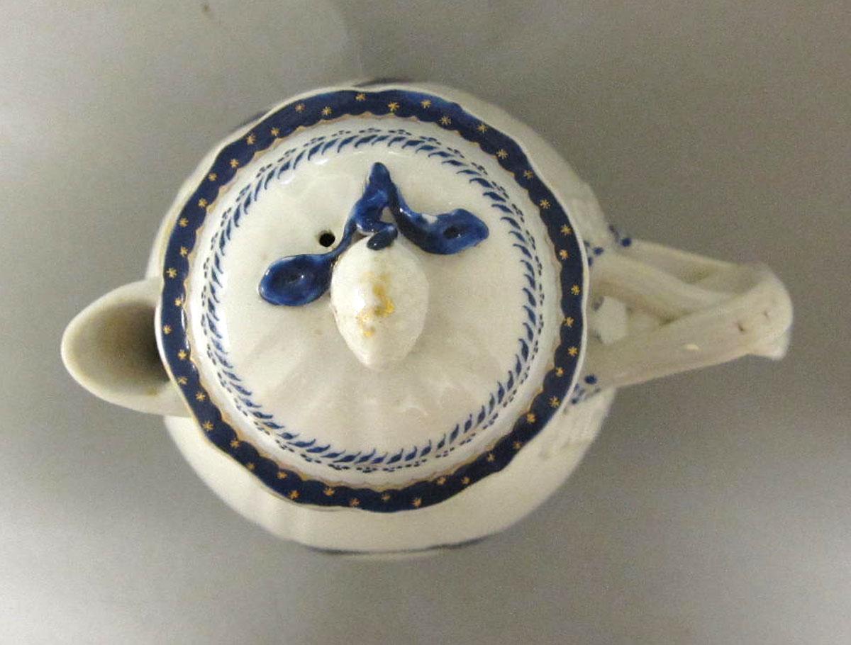 1963.0963 A,B Porcelain chocolate pot top