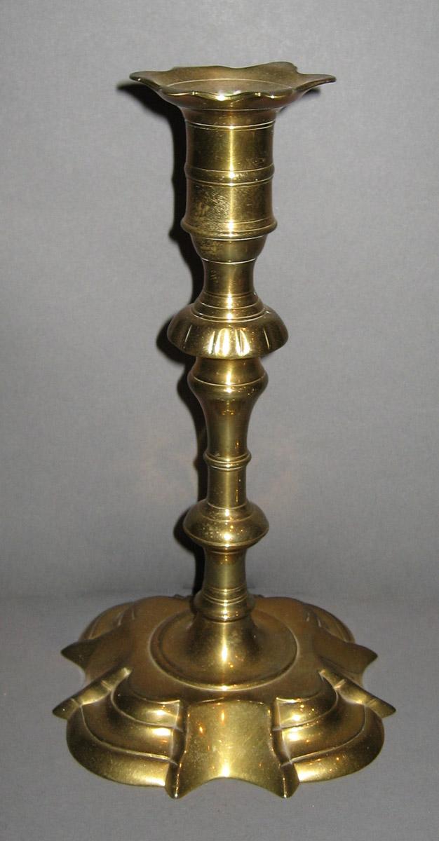 1963.0974.001 Candlestick