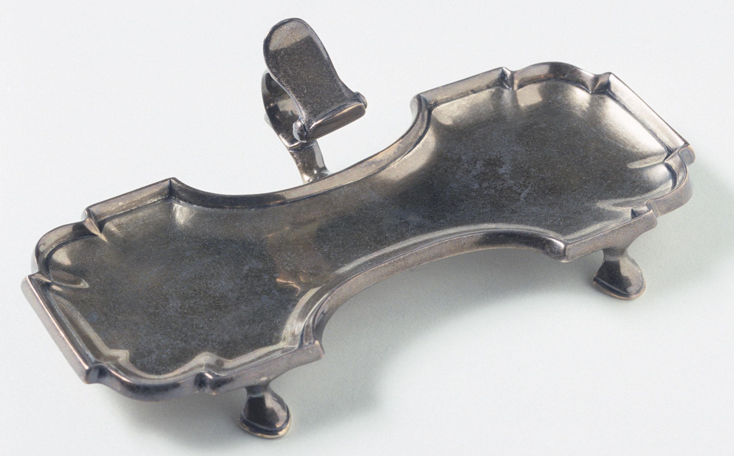 1964.0057 Snuffer Tray, view 1