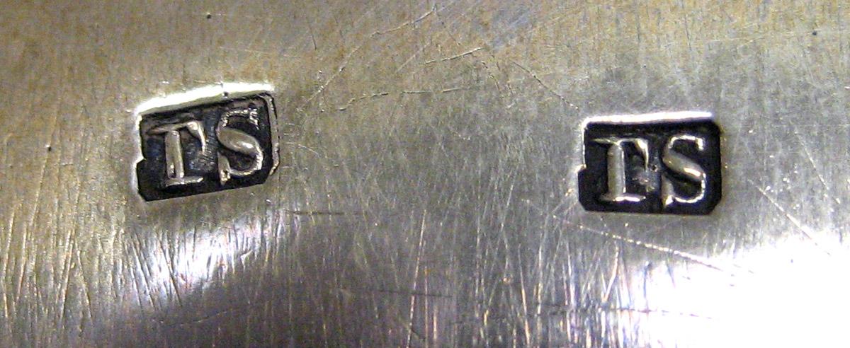 1964.0057 Silver Snuffer tray mark 2