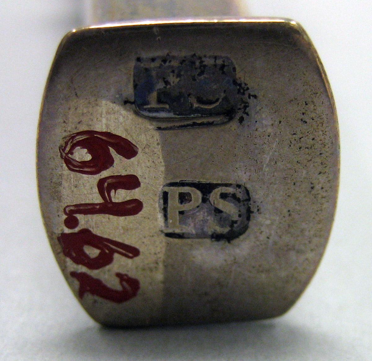 1964.0062 Silver Container with seal mark 2 and underside