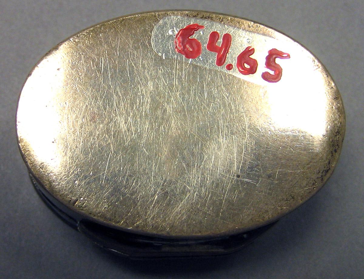 1964.0065 Silver Vinaigrette underside