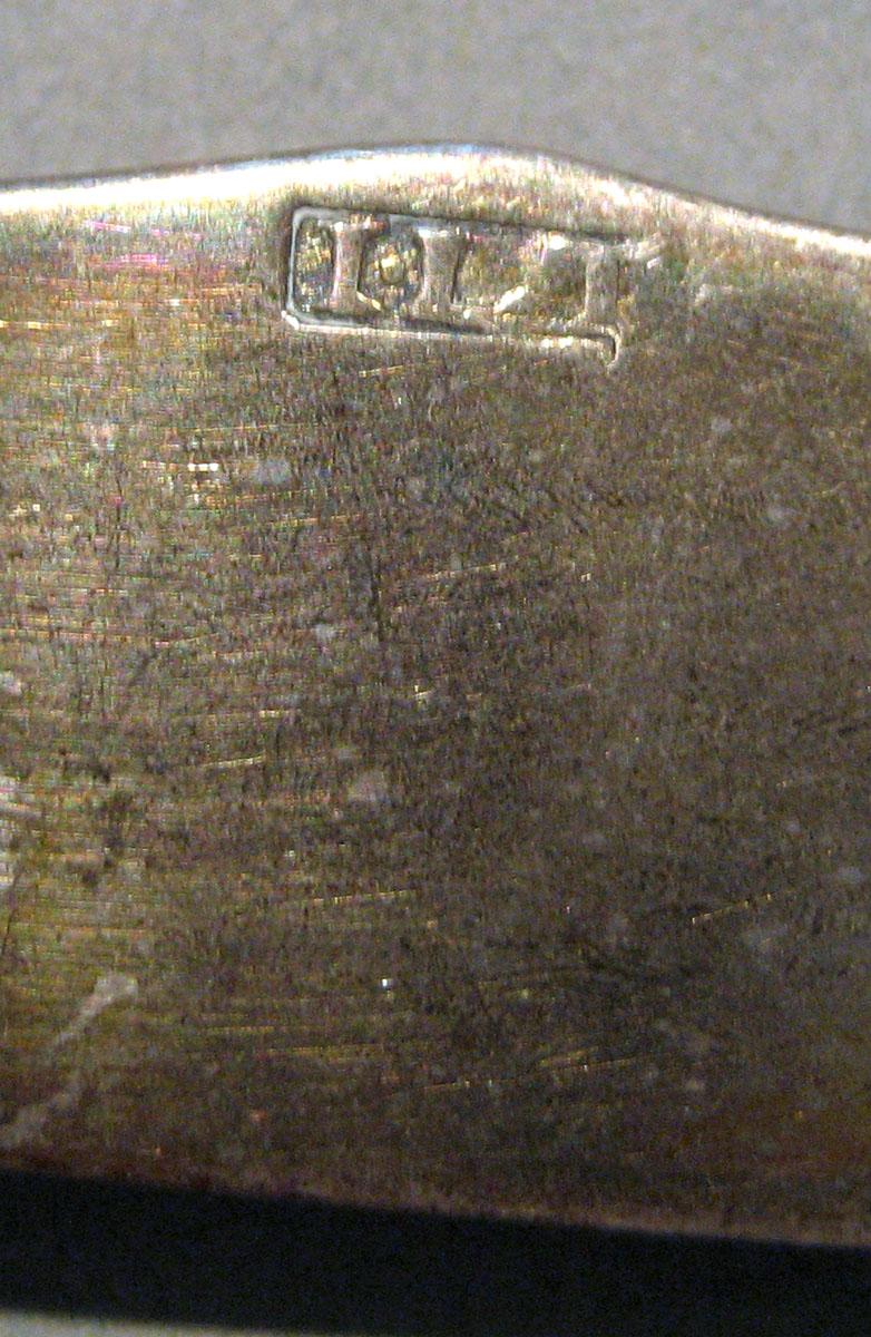 1964.0067.003 Silver Knife mark
