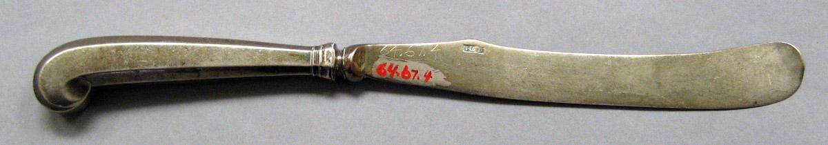 1964.0067.004 Silver Knife underside