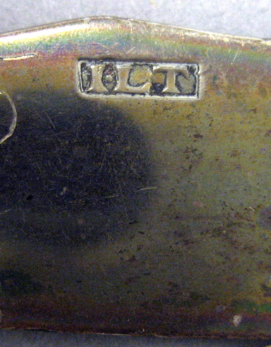 1964.0067.005 Silver Knife mark