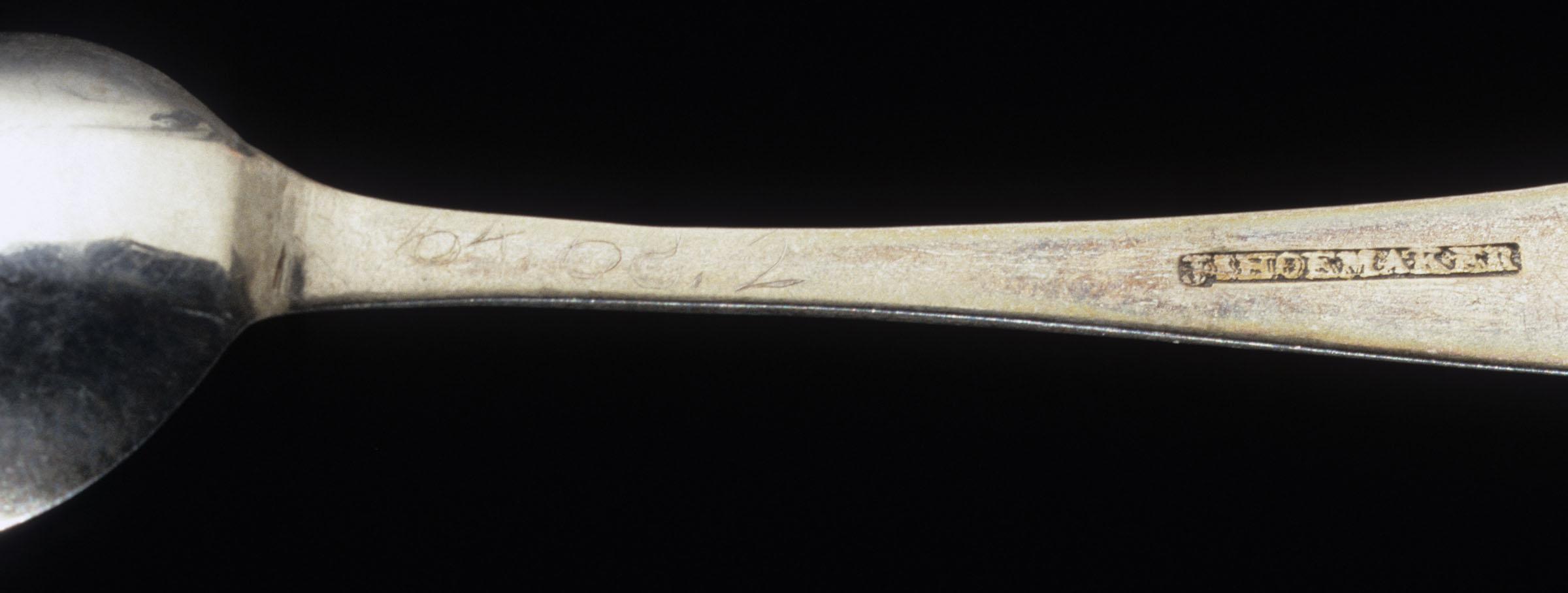1964.0068.002 Spoon, Teaspoon, detail 1