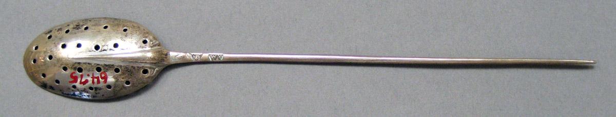 1964.0075 Silver Spoon underside