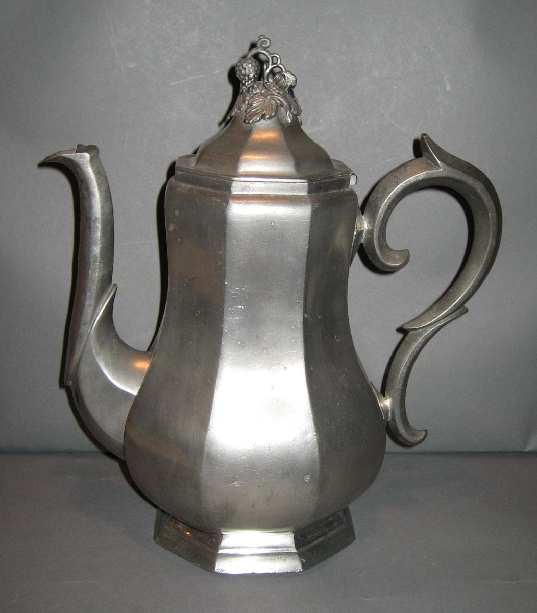 1964.0086.001 Kettle