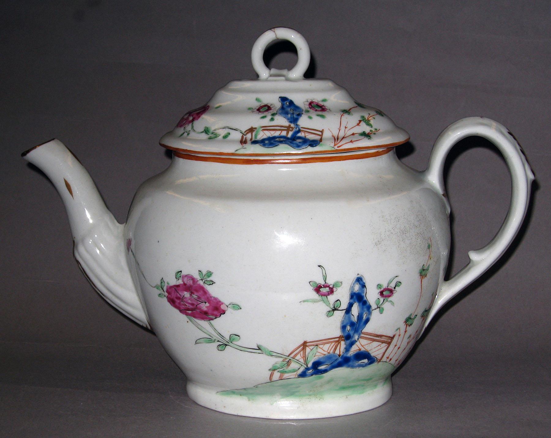 1964.0098 A, B Chamberlain teapot